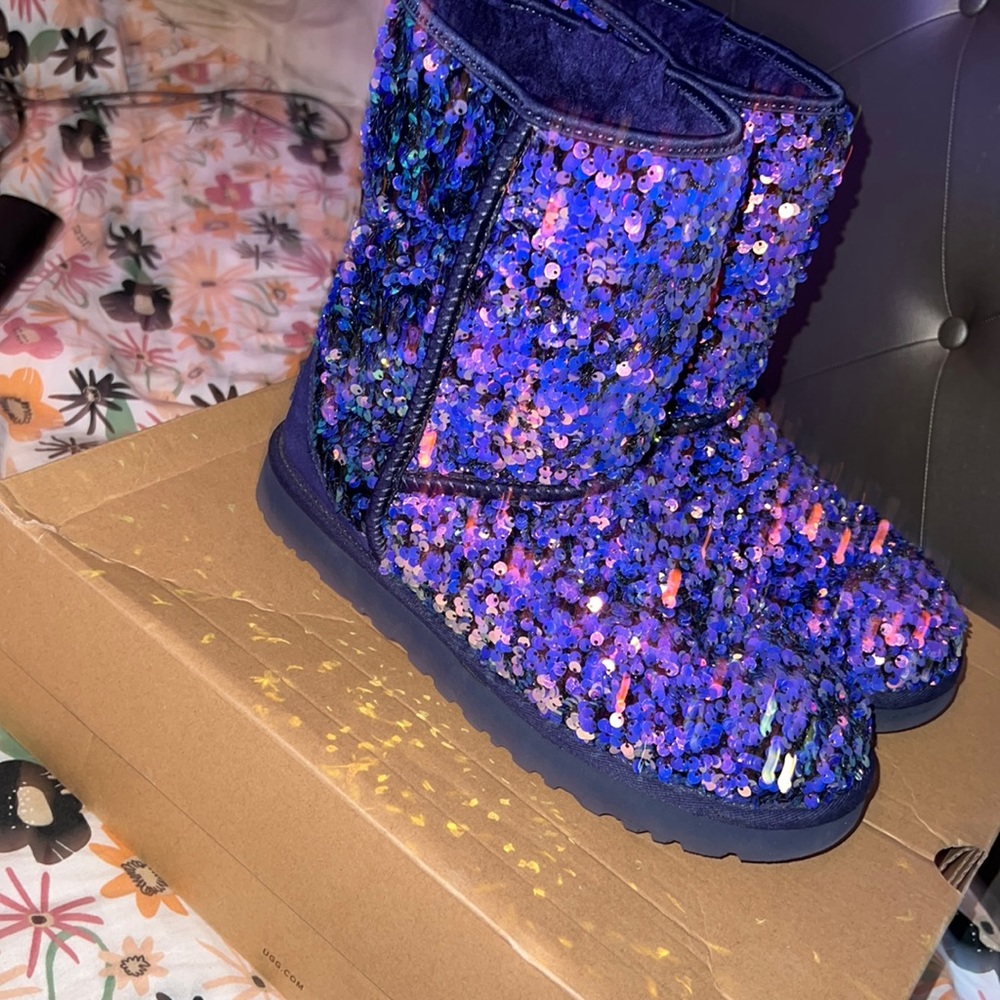 Stellar Sequin UGGS